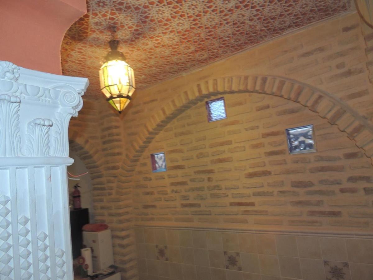 Casa Marhaba - Welcome Sevilla Bagian luar foto