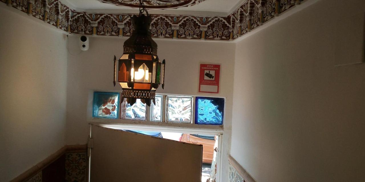 Casa Marhaba - Welcome Sevilla Bagian luar foto