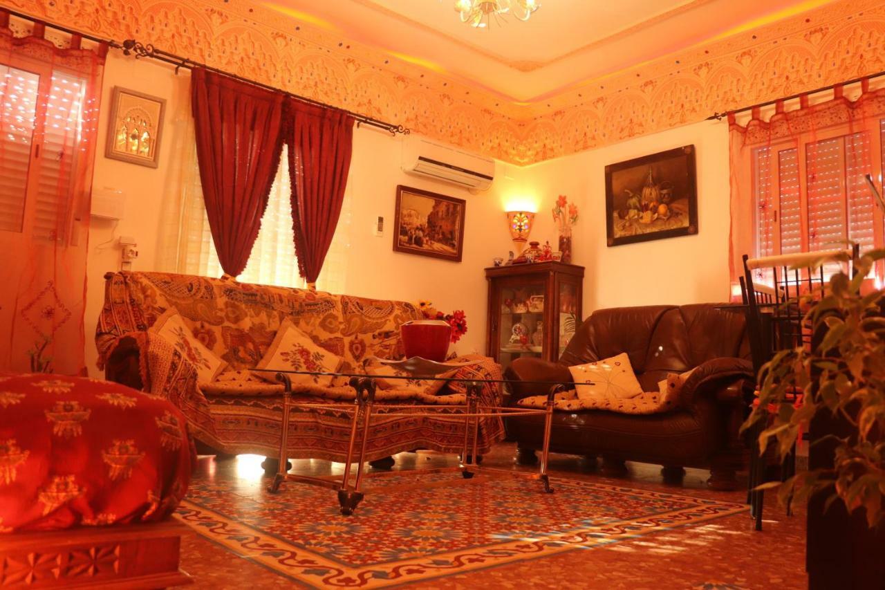 Casa Marhaba - Welcome Sevilla Bagian luar foto